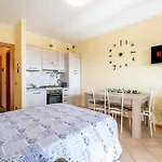 Desenzano-sirmione - 1 Min - Pool, Parking, Ac Διαμέρισμα Ντεζεντσάνο ντελ Γκάρντα