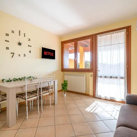 Desenzano-sirmione - 1 Min - Pool, Parking, Ac Διαμέρισμα *