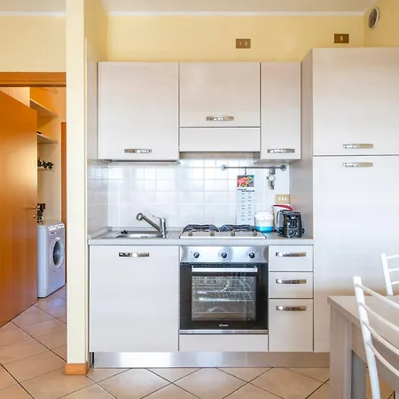 Διαμέρισμα Desenzano-sirmione - 1 Min - Pool, Parking, Ac Ντεζεντσάνο ντελ Γκάρντα
